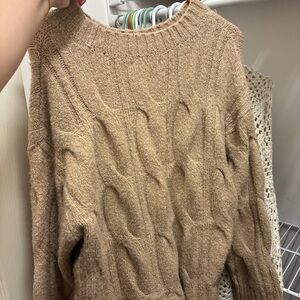 L American eagle sweater barely worn